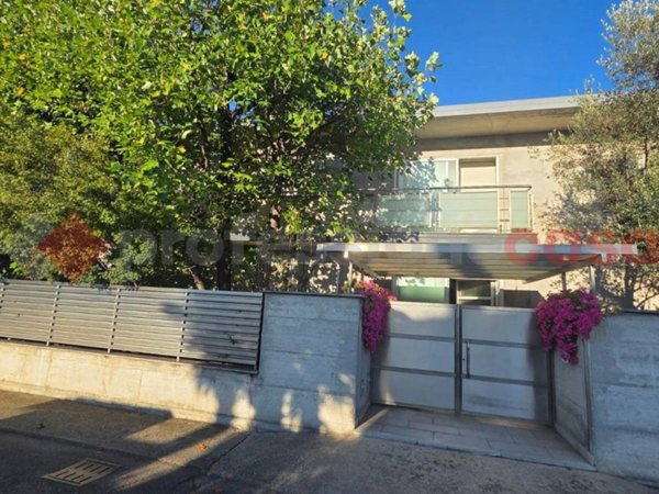 casa indipendente in vendita a Dairago