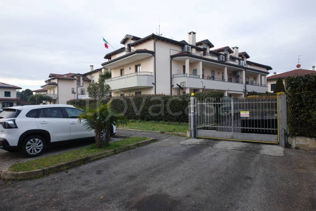 appartamento in vendita a Dairago