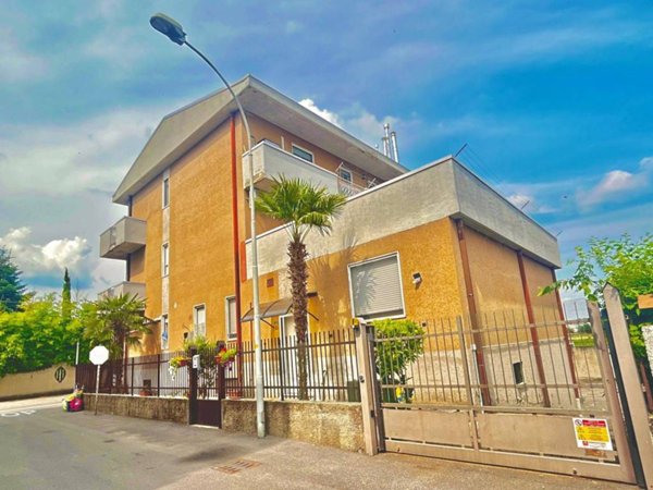 appartamento in vendita a Dairago