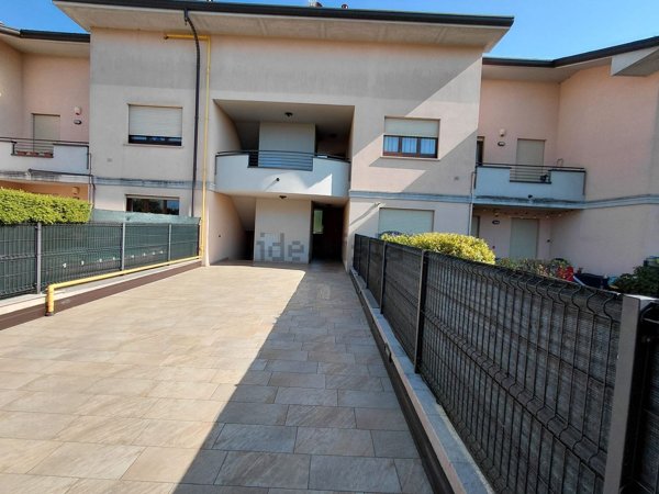 appartamento in vendita a Dairago