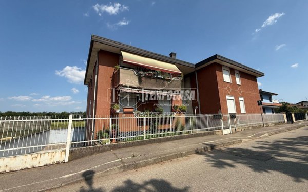 appartamento in vendita a Dairago
