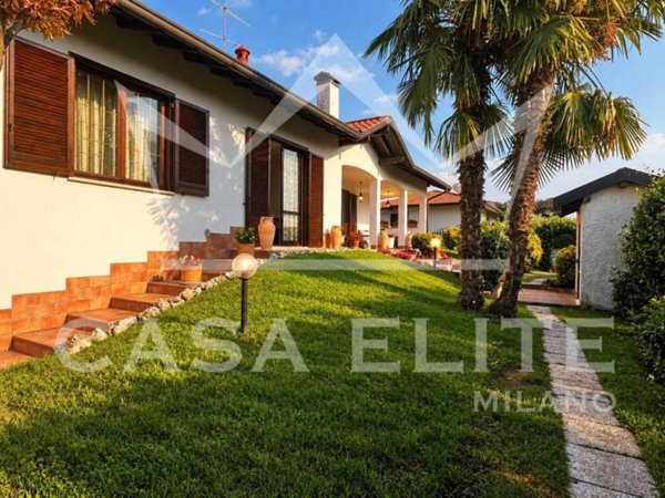 casa indipendente in vendita a Dairago