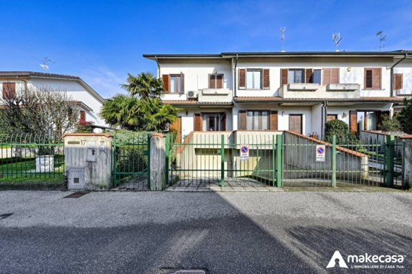 casa indipendente in vendita a Dresano