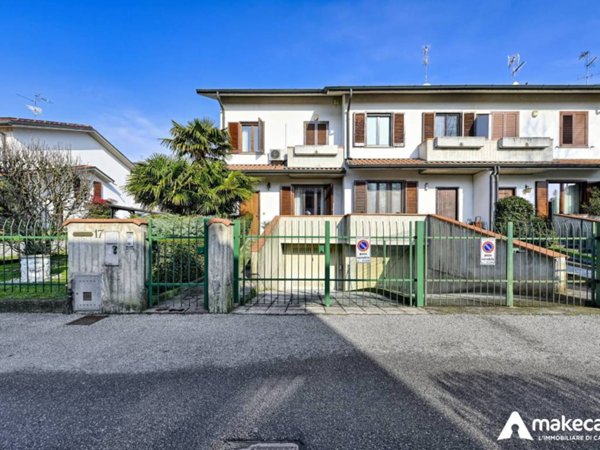 casa indipendente in vendita a Dresano