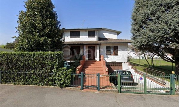 casa indipendente in vendita a Dresano