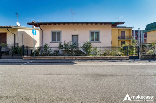 casa indipendente in vendita a Dresano