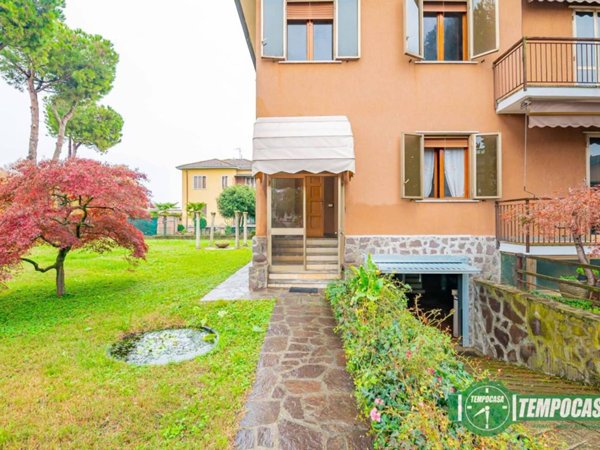 casa indipendente in vendita a Dresano