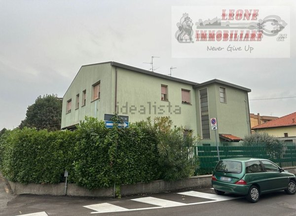 locale di sgombero in vendita a Dresano