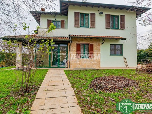 casa indipendente in vendita a Dresano