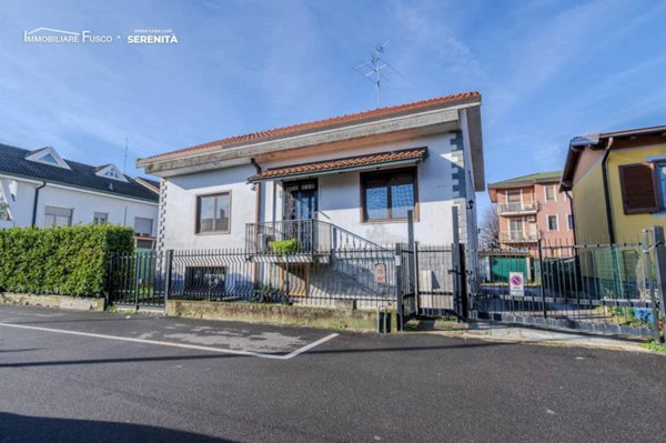 casa indipendente in vendita a Dresano