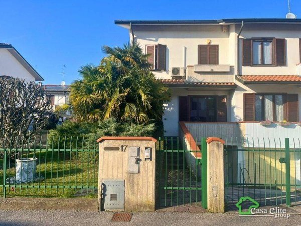 casa indipendente in vendita a Dresano