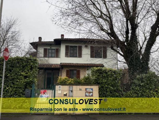 casa indipendente in vendita a Dresano