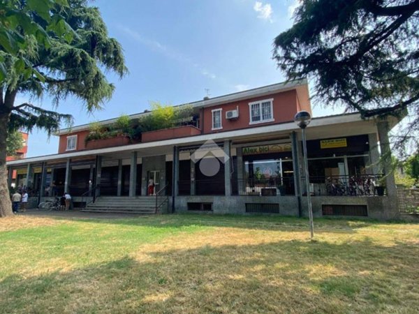 negozio in vendita a Gaggiano