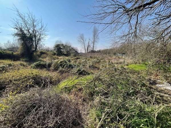 terreno edificabile in vendita a Gaggiano in zona San Vito