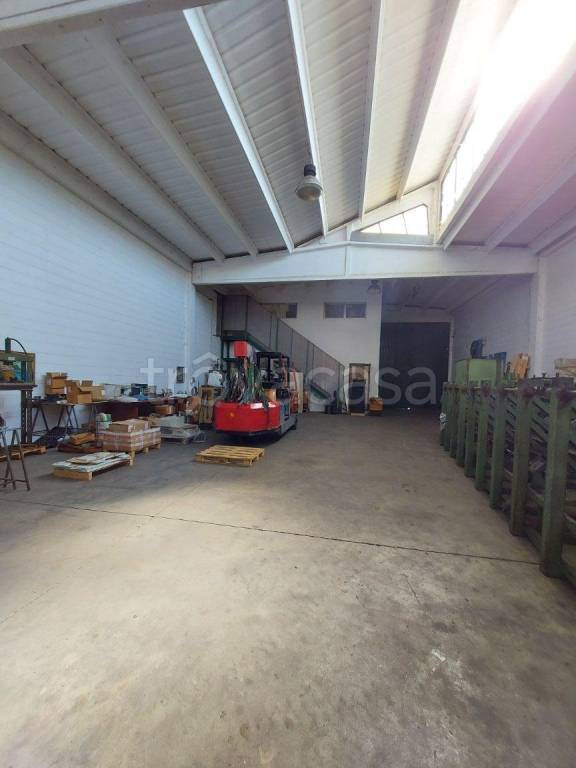 appartamento in vendita a Gaggiano in zona Vigano