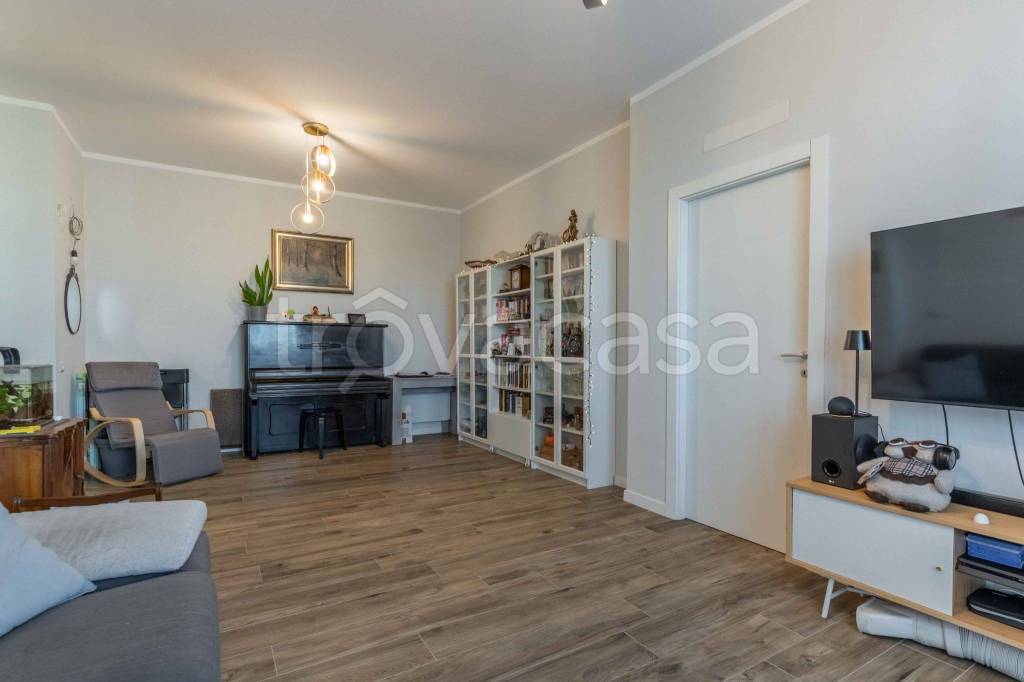 appartamento in vendita a Gaggiano in zona Vigano