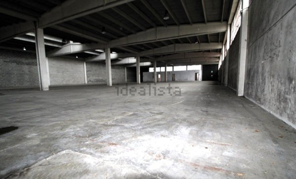 capannone in vendita a Gaggiano in zona Vigano