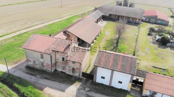 casa indipendente in vendita a Gaggiano