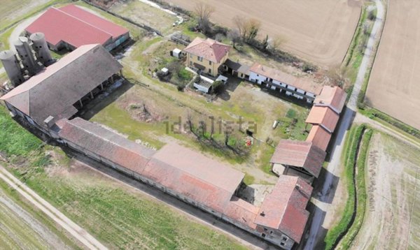 casa indipendente in vendita a Gaggiano