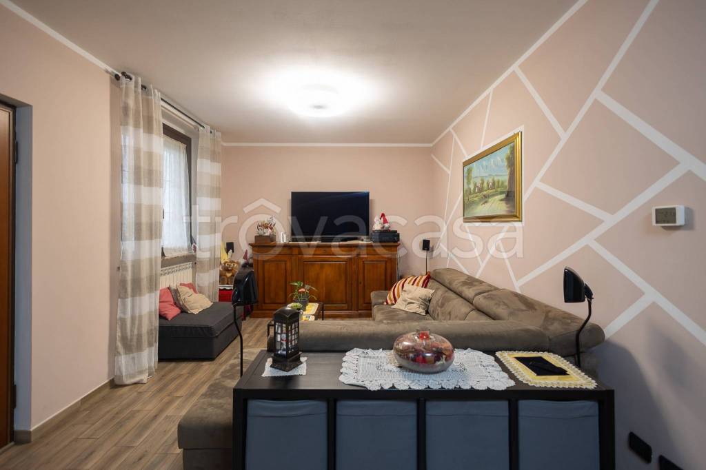 casa indipendente in vendita a Gaggiano