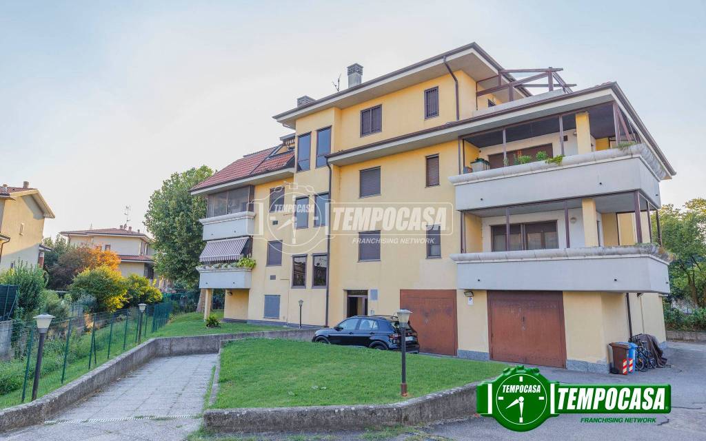 appartamento in vendita a Gaggiano in zona Vigano