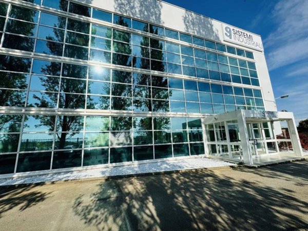 capannone in vendita a Gaggiano