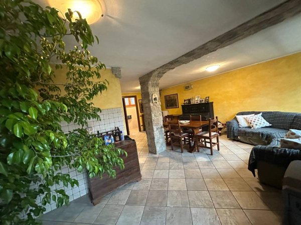 casa indipendente in vendita a Gaggiano