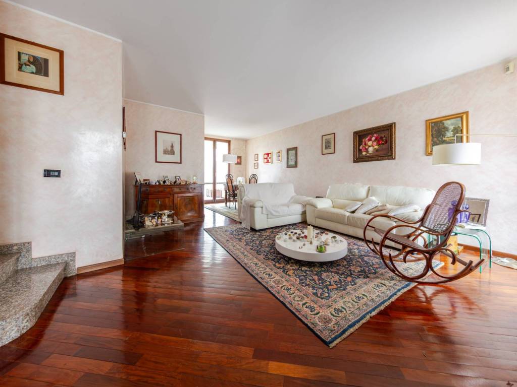 casa indipendente in vendita a Gaggiano