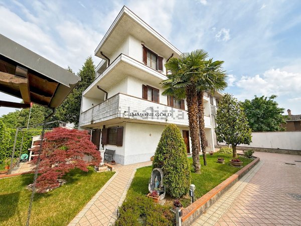 casa indipendente in vendita a Gaggiano in zona Vigano
