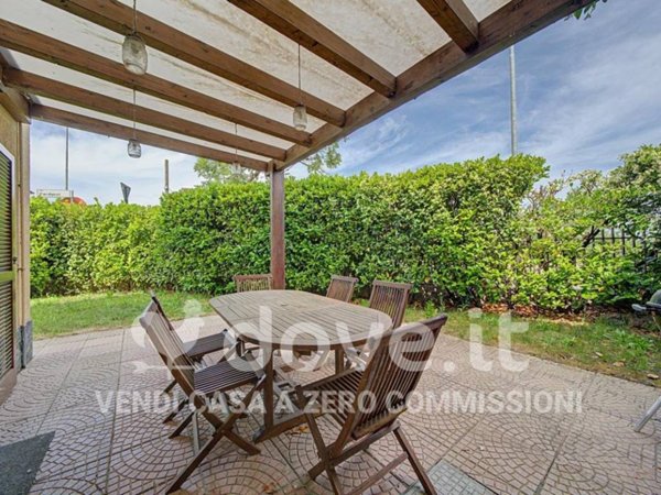 casa indipendente in vendita a Gaggiano in zona San Vito