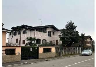 appartamento in vendita a Gaggiano in zona Vigano