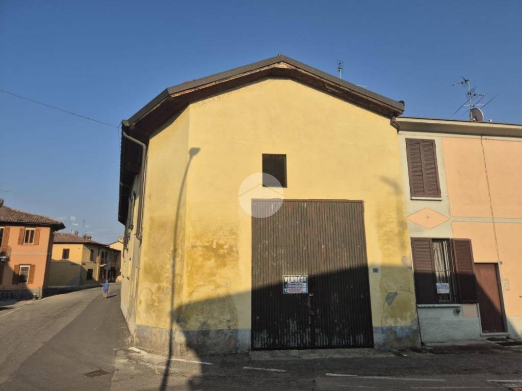 casa indipendente in vendita a Gaggiano in zona San Vito