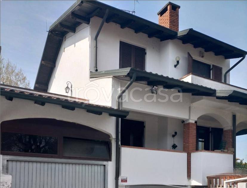 casa indipendente in vendita a Gaggiano in zona San Vito