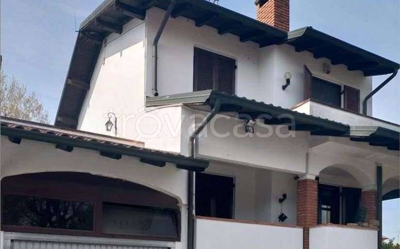 casa indipendente in vendita a Gaggiano in zona San Vito