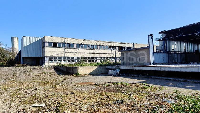 locale commerciale in vendita a Garbagnate Milanese