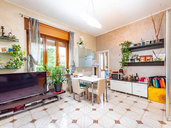 appartamento in vendita a Garbagnate Milanese