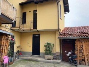 casa indipendente in vendita a Garbagnate Milanese