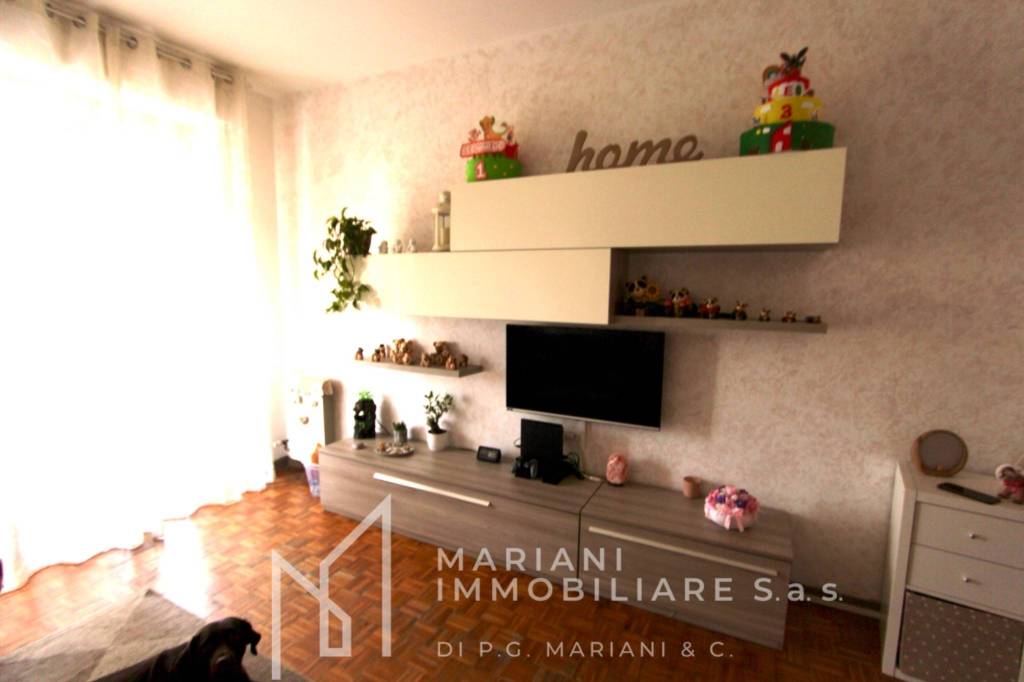 appartamento in vendita a Garbagnate Milanese