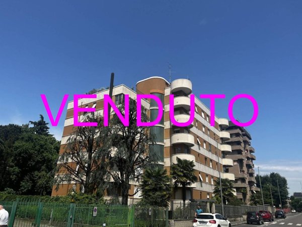 appartamento in vendita a Garbagnate Milanese