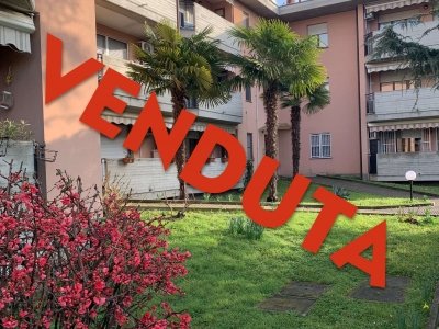appartamento in vendita a Garbagnate Milanese in zona Bariana