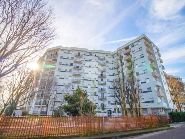 appartamento in vendita a Garbagnate Milanese