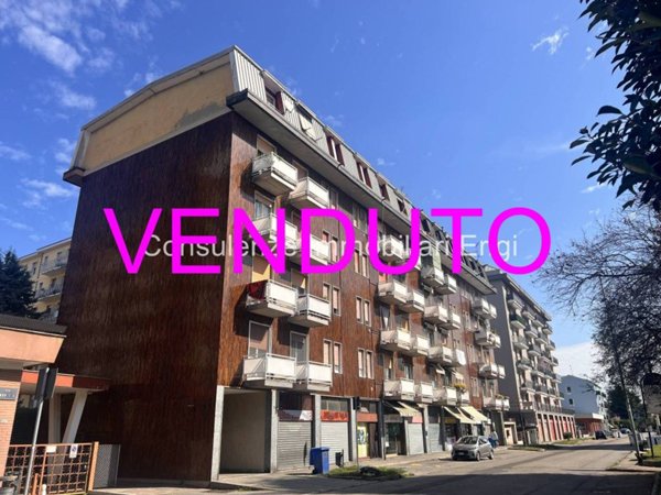 appartamento in vendita a Garbagnate Milanese