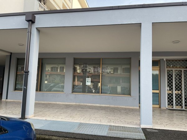 ufficio in vendita a Garbagnate Milanese