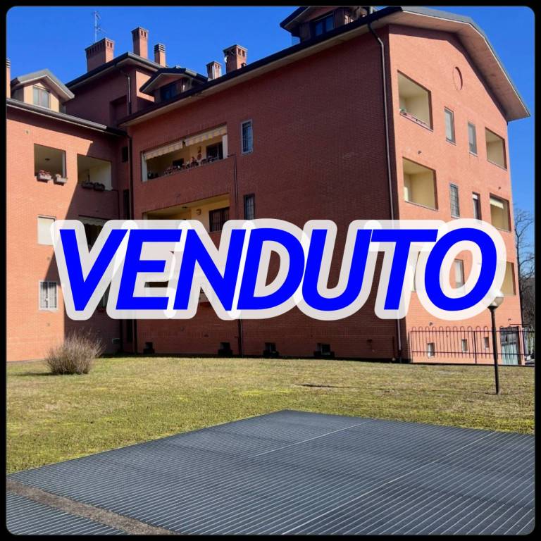 appartamento in vendita a Garbagnate Milanese