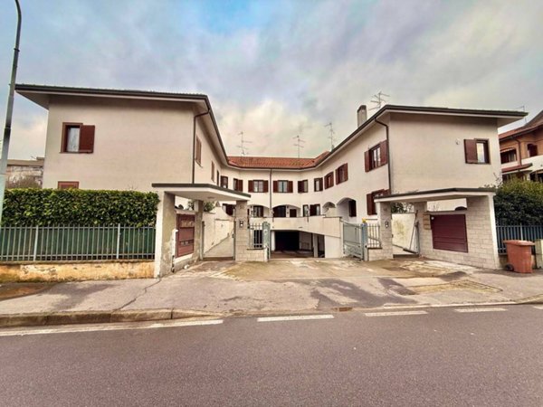casa indipendente in vendita a Garbagnate Milanese