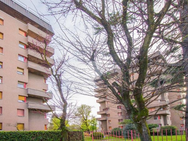 appartamento in vendita a Garbagnate Milanese