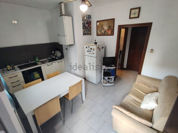 appartamento in vendita a Garbagnate Milanese in zona Bariana