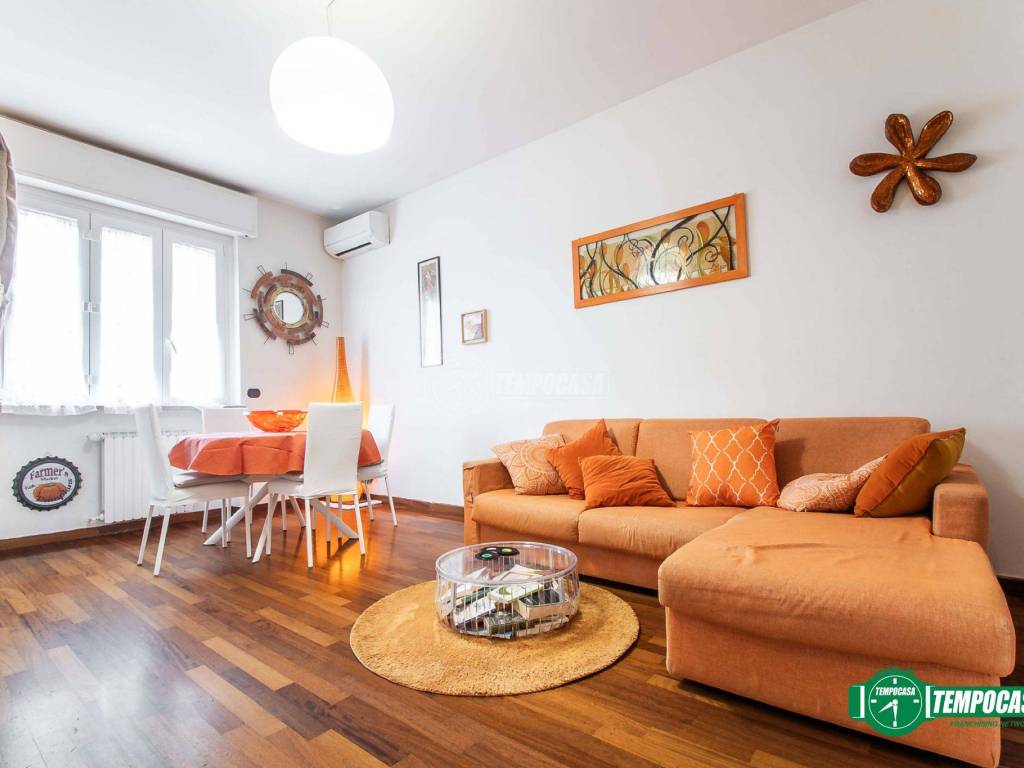 appartamento in vendita a Garbagnate Milanese