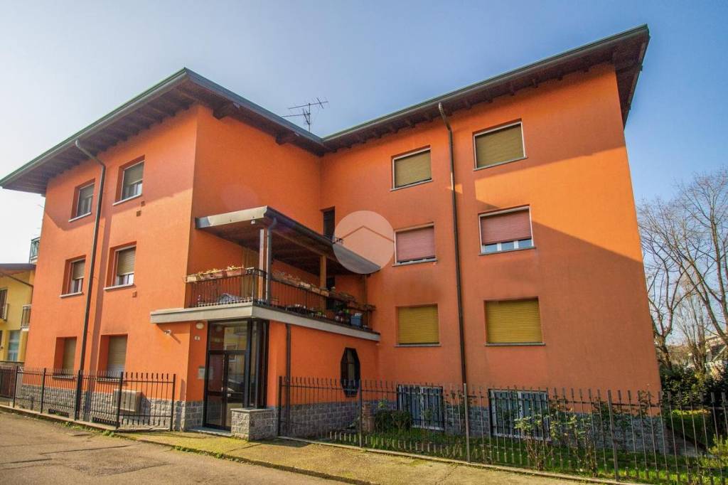 appartamento in vendita a Garbagnate Milanese