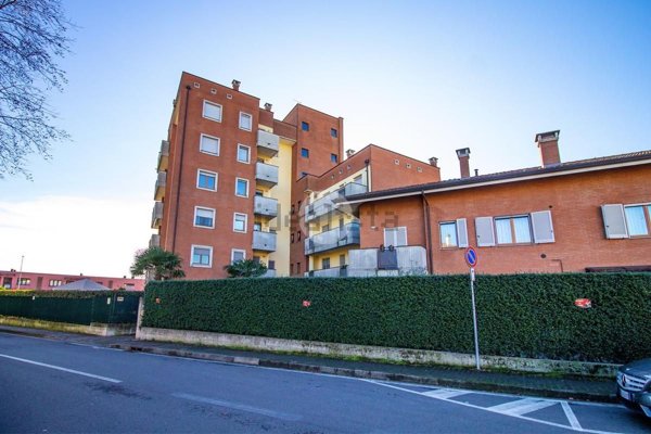 appartamento in vendita a Garbagnate Milanese